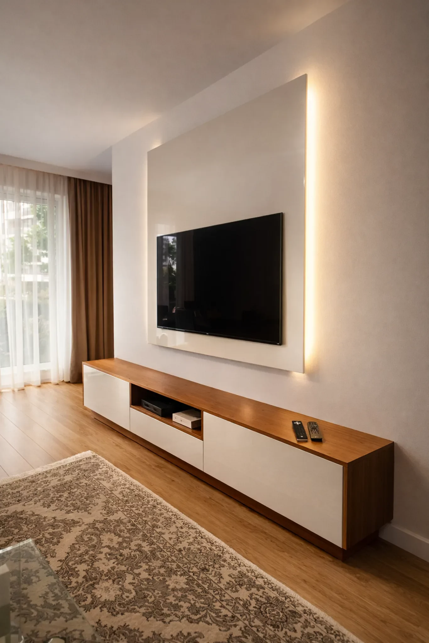 szafka rtv drewniana biala